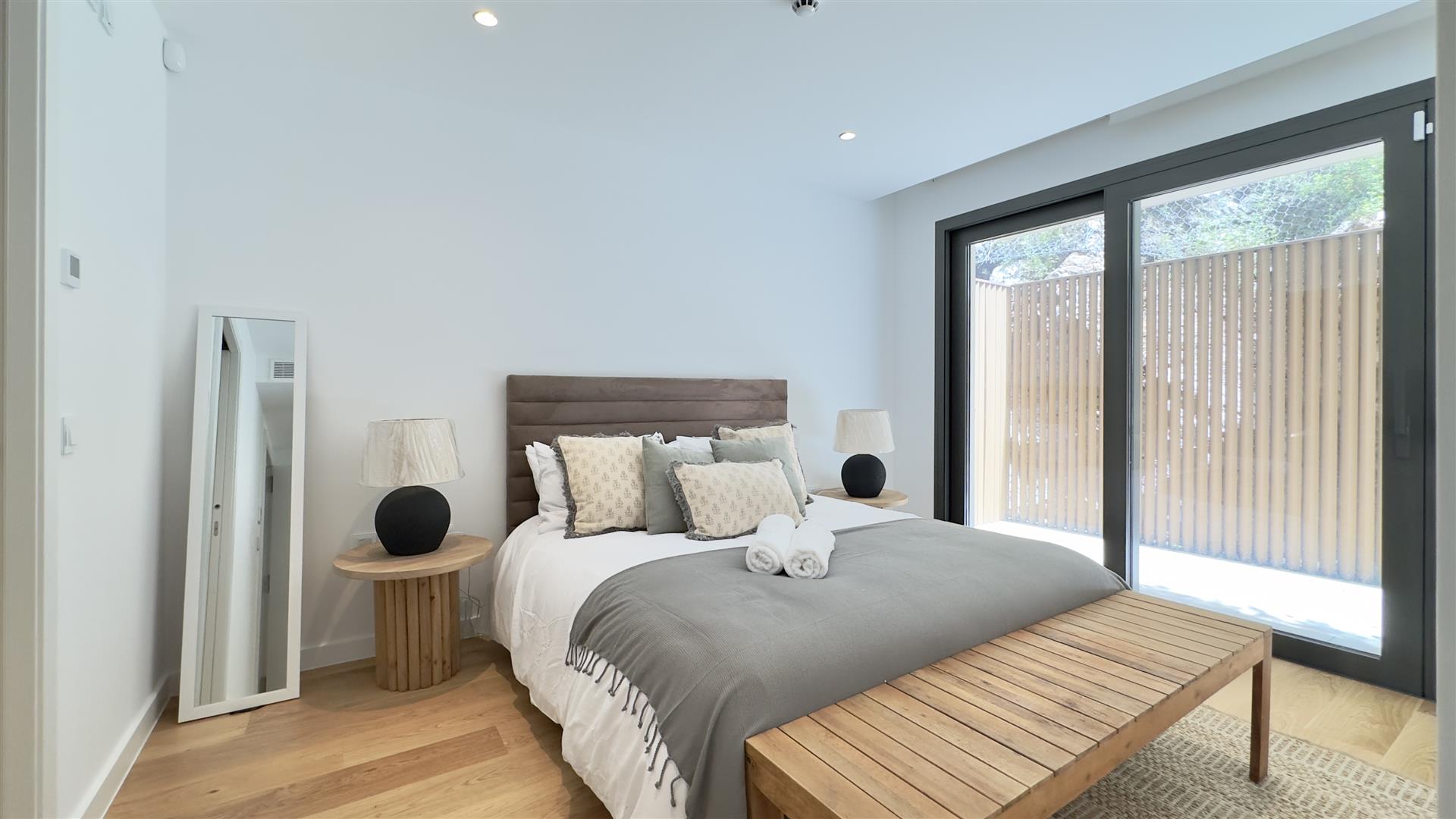 Image of House - 4 Bedrooms - 4 Bathrooms for Rental in North Gorge-Gibraltar, Image 6